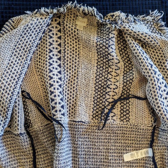Chico’s cardigan wrap (no buttons) navy/cream Sz 1 (S) - Picture 4 of 9